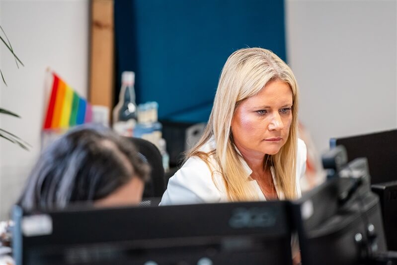 Rebecca Parker-Binks management consultancy industry working